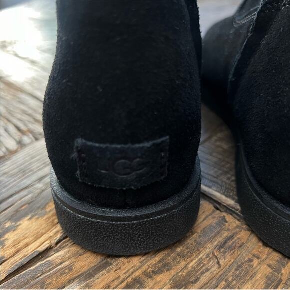 UGG Women's Black Josefene Distressed Cuff Ankle Bootie – Sz 8.5 - Picture 9 of 12